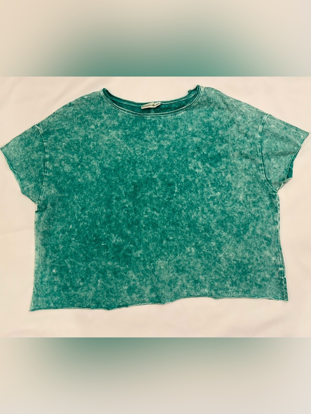 Kelly Green Crop Tee - Women